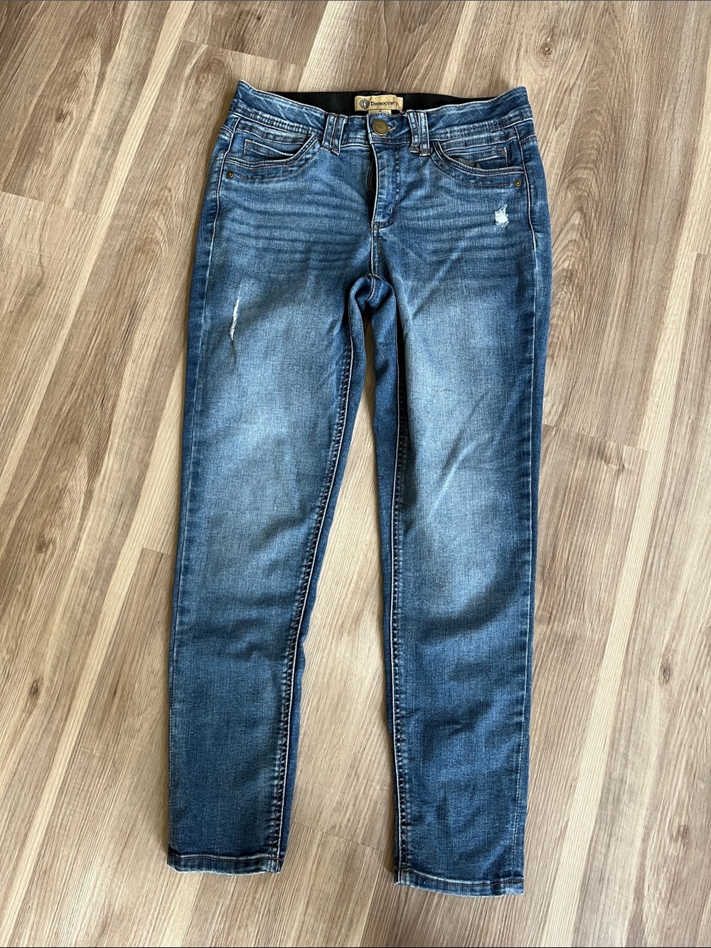 Democracy Women's Skinny Jeans in Medium Indigo Wash